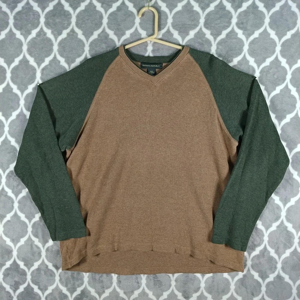 Banana Republic Long Sleeve T-shirt Men L Brown Green Colorblock V-Neck Ribbed